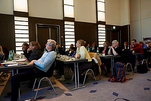 Teilnehmende der Tagung „Forensik Update. Best Practice und Innovation im Maßregelvollzug“ im Rostocker ScanHotels City, 22.09.-23.09.2025